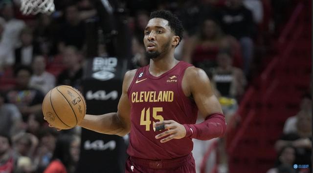 科尔：巴特勒不喜欢多出手，但需要他接管比赛时他会挺身而出（科尔：巴特勒虽不爱多投，但关键时刻会站出来接管比赛）