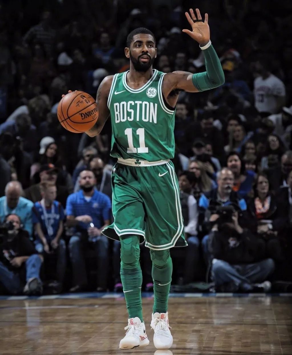 德转本期国家队身价榜：英格兰、法国、西班牙前3，阿根廷第9（德转最新国家队身价榜：英格兰、法国、西班牙包揽前三，阿根廷位列第9）