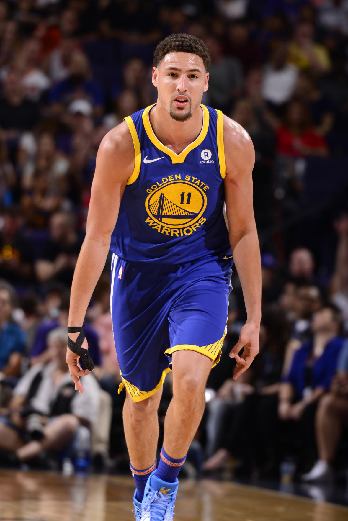 起伏太大！凤凰首节36分&第二节仅得12分，半场落后4分（状态过山车！凤凰首节轰36分次节仅12分，半场落后4分）