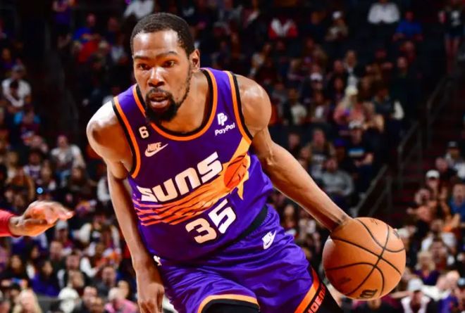 球队赛后合练照片曝光，专注备战（赛后合练照流出，球队全力备战）